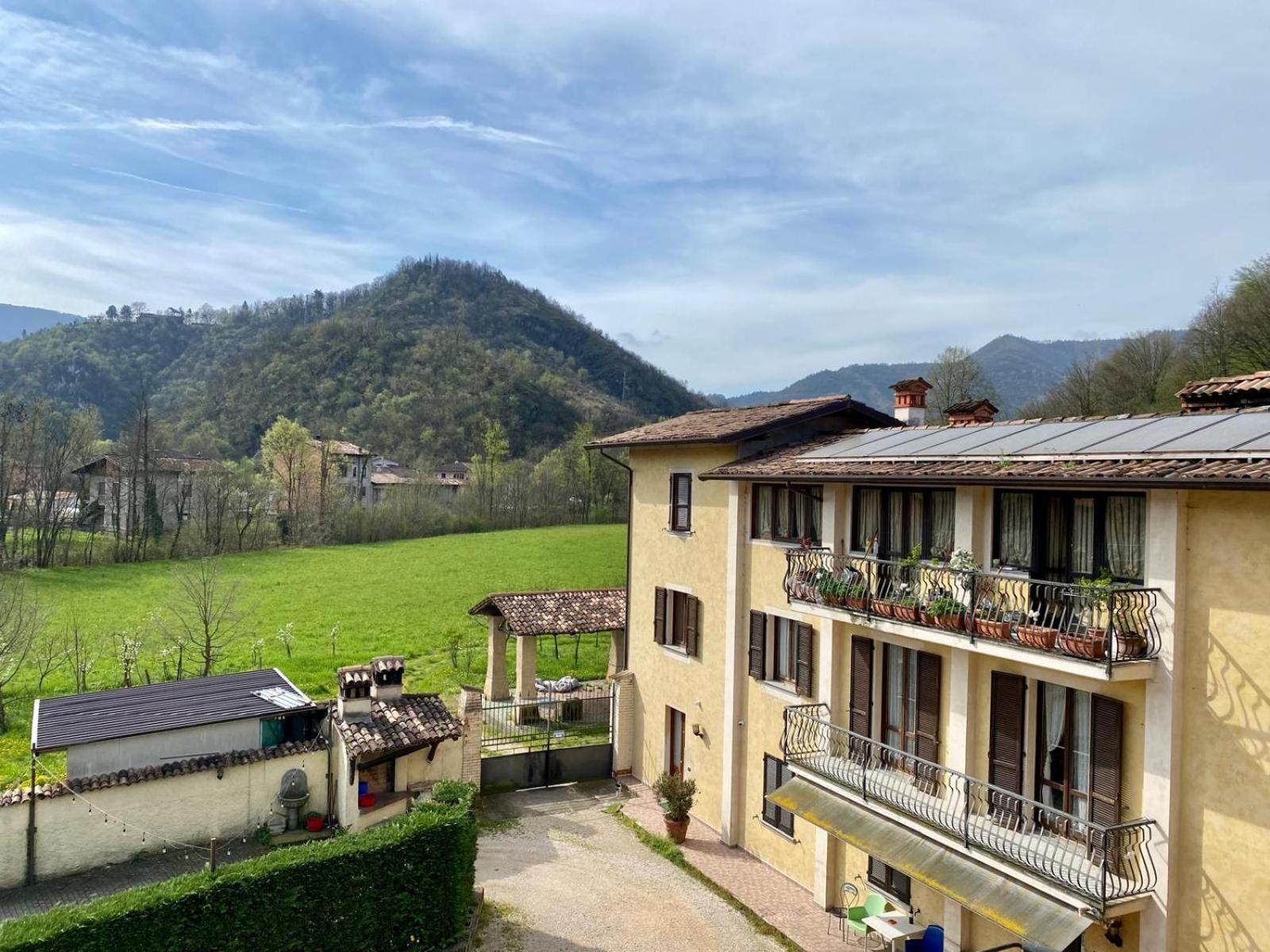 Agriturismo Rocca Dei Marchesi Sabbio Chiese Kültér fotó