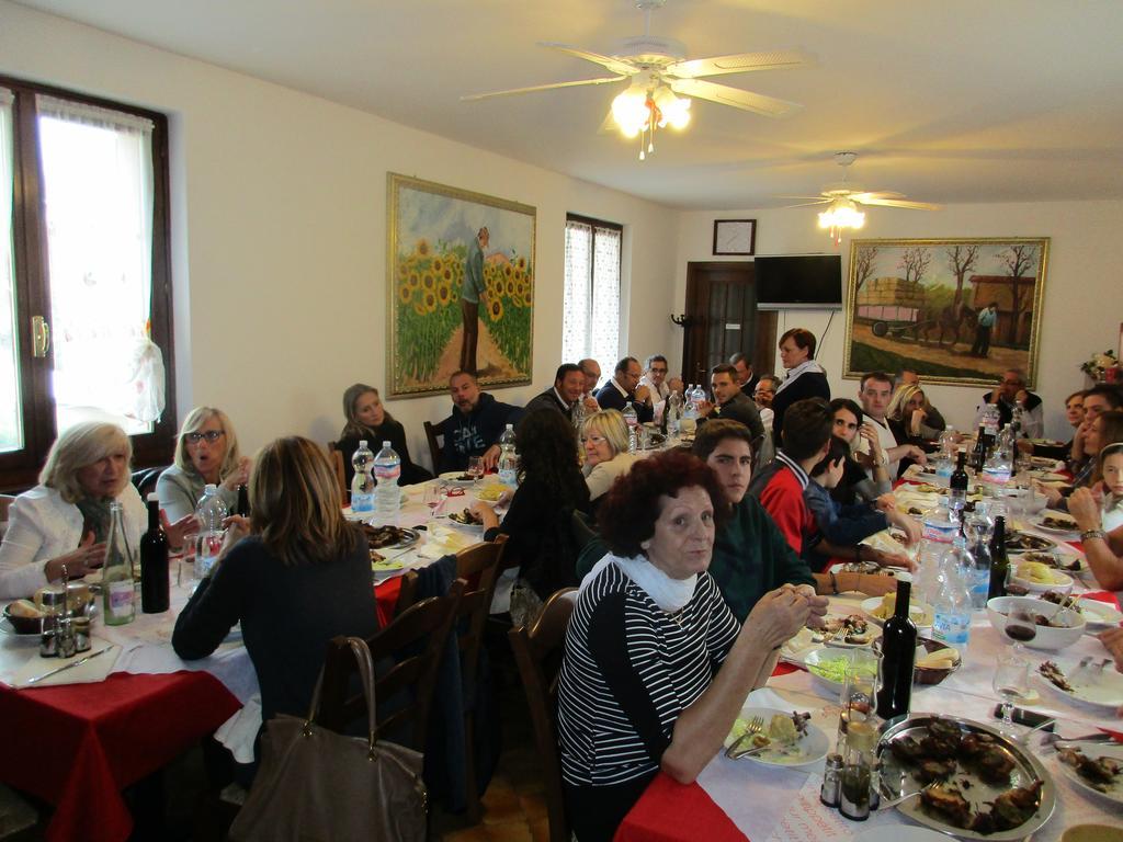 Agriturismo Rocca Dei Marchesi Sabbio Chiese Kültér fotó